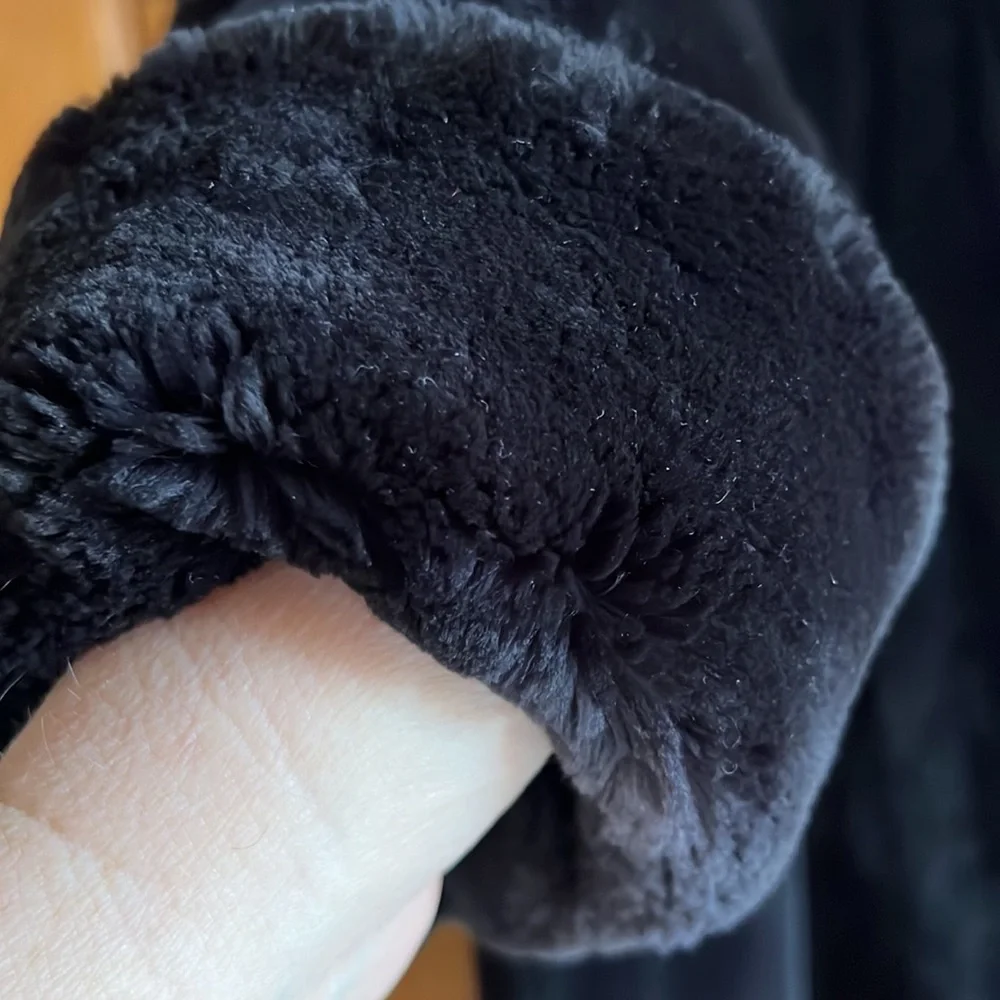 Solid black real mink coat - Picture 7 of 9